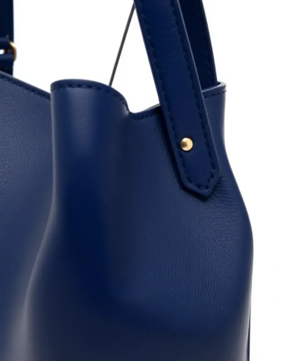 Ampia borsa tote a spalla in pelle blu navy